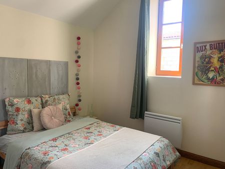 Location maison 3 pièces, 75.00m², Jonzac - Photo 2