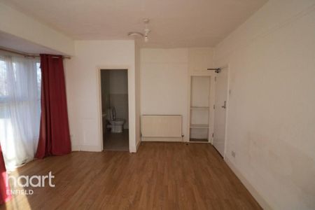 1 bedroom in a house share to rent - Photo 5