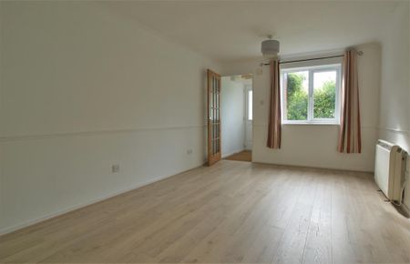 1 bedroom ground floor maisonette to rent - Photo 3