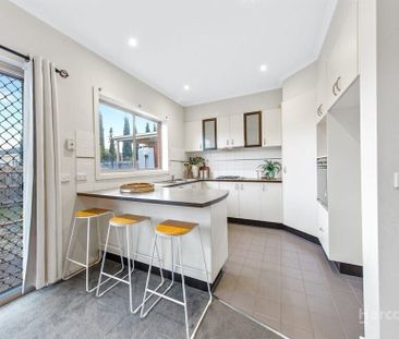 Taylors Hill - Photo 6