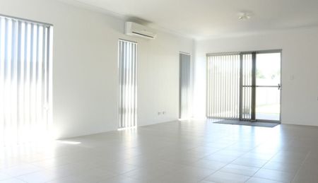 Stunning Modern Home with Spacious Living - Photo 5
