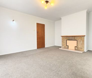 Living on the sunny side in Upper Riccarton - Photo 1