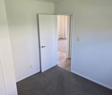 Beautiful, Light & Sunny - Photo 3