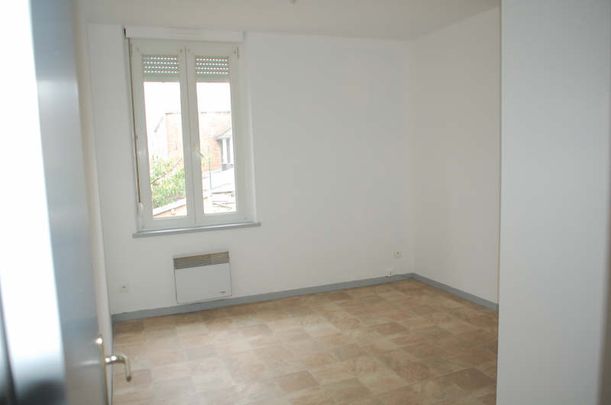 Location Appartement 3 pièces 47m² ABBEVILLE 80100 - Photo 1