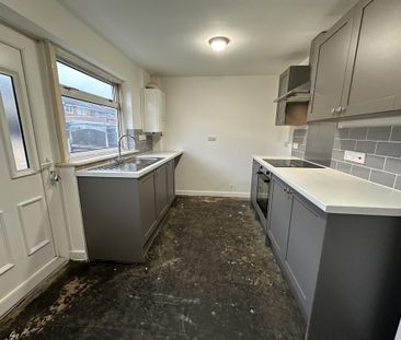 3 bedroom terraced house to rent - Photo 5