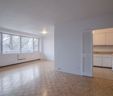 900 Rockland - Photo 2