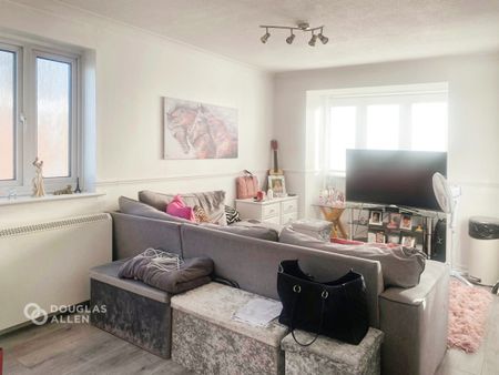 1 bedroom flat to rent - Photo 2