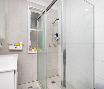 Comfortable & Low-Maintenance - Photo 4