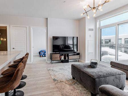 For Lease - 241 Sea Ray Avenue Unit# A406, Innisfil, Ontario - Photo 2