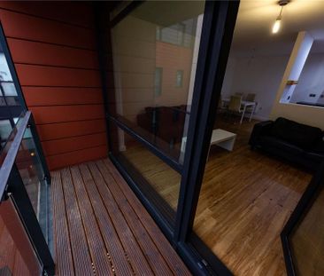 3 bedroom flat to rent - Photo 2