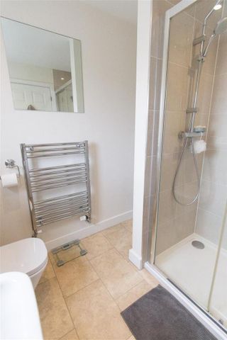 3 bedroom end of terrace house to rent - Photo 5
