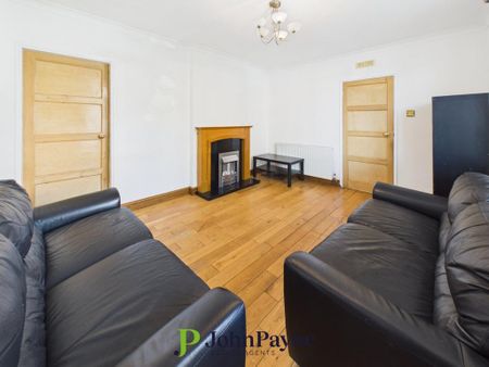 3 bedroom semi-detached house to rent - Photo 2