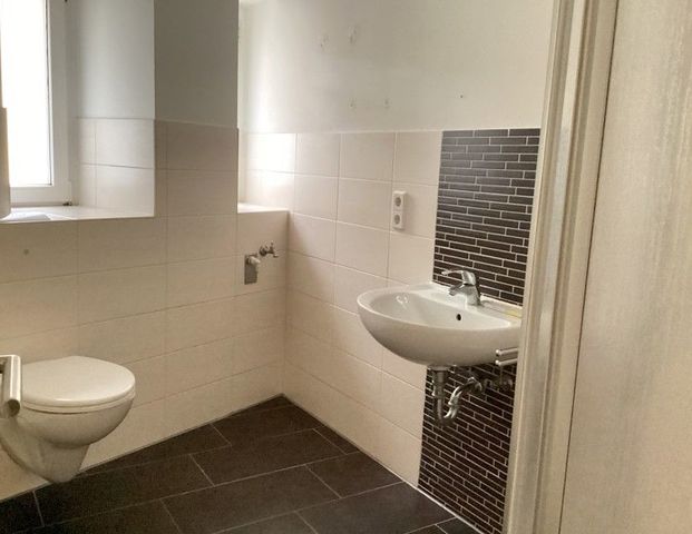 Gießerstraße- 2 Zimmer Wohnung m. EBK und Balkon! - Foto 1