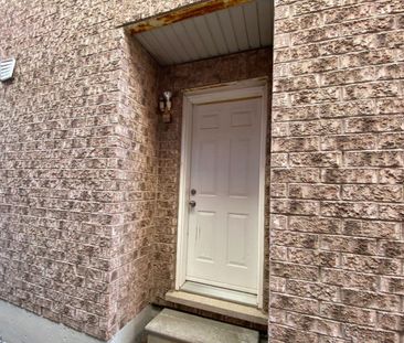 For Lease - 53 Ross Patrick Crescent Unit# Bsmt, Newmarket, Ontario - Photo 3