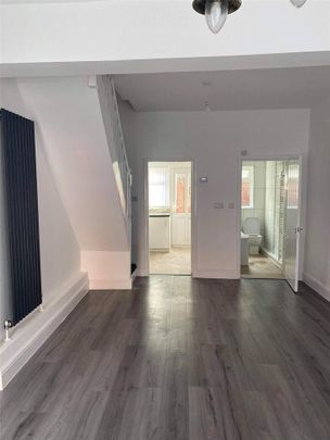 2 bedroom house to rent - Photo 1