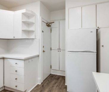For Lease - 4 Hillholm Road Unit# Upper, Toronto, Ontario - Photo 1