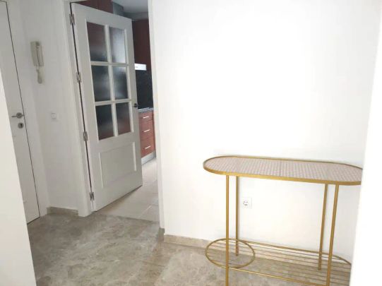 Piso de alquiler en Avenida Elvas - Photo 1