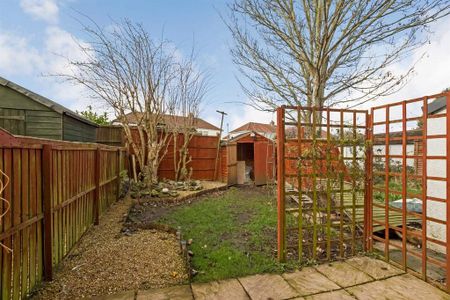 4 bedroom house to rent - Photo 3