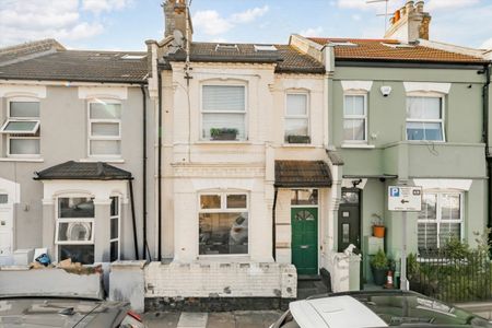 Napier Road, NW10, London - Photo 4