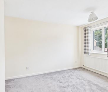 3 bedroom link detached house to rent - Photo 5