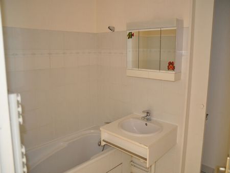 Résidence La Terrasse des Facs 42 avenue Léon Blum, 63000, Clermont-Ferrand - Photo 2