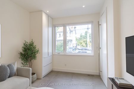 For Lease - 98 Manning Avenue Unit# Main, Toronto, Ontario - Photo 2