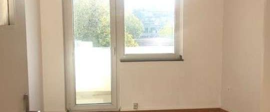 *** Zwischen Uni und Hauptbahnhof *** schöne 3 Raum Wohnung mit Küche und Sonnenbalkon - Foto 1