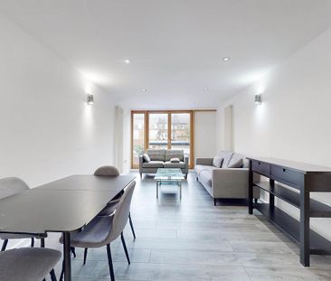 1 bedroom in a flat share to rent - Photo 3