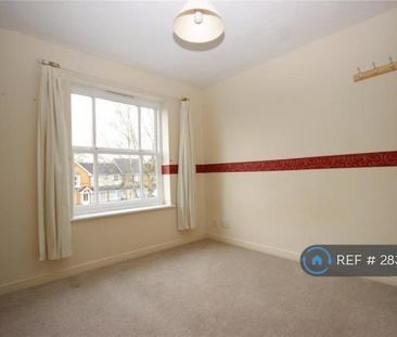 2 bedroom end of terrace house to rent - Photo 2
