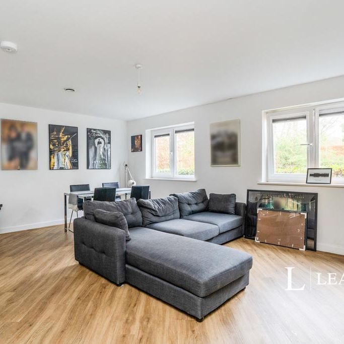 2 bedroom flat to rent - Photo 1