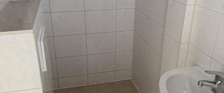 BEFRISTET bis 30.04.26: Wohnung im 1. OG von Privat - 2-Zimmer-Wohnung in ruhiger 1A Lage - Foto 1