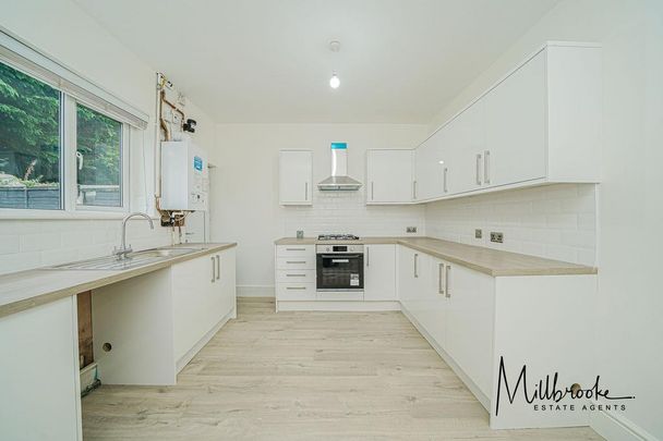 2 bedroom terraced house to rent - Photo 1