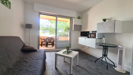 Location Appartement 1 pièce 19m² BANDOL 83150 - Photo 3
