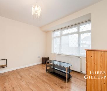 4 bedroom semi-detached house to rent - Photo 2