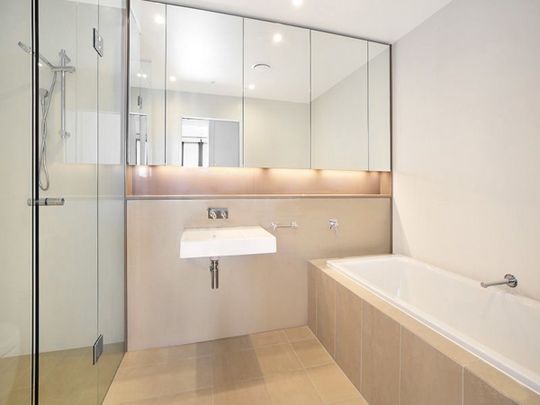 High-Rise Luxury on Level 20 I Gorgeous View of City Skyline I OVO by Mirvac - Photo 1