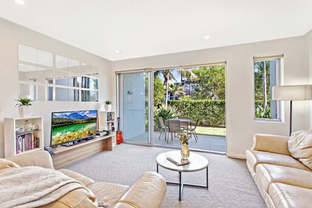 Two Bedroom Town House in Prestigious Magenta! - Photo 3