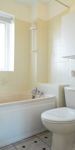 2 bedroom property to rent - Photo 4