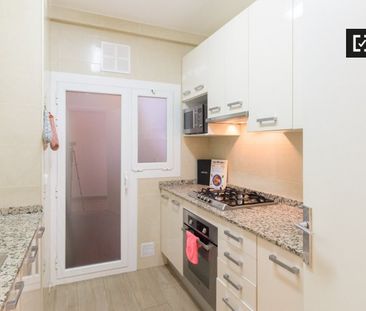 barcelona, Catalonia 08015 - Photo 5