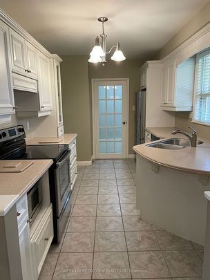 For Lease - 48 North Forster Park Drive, Oakville, Ontario - Photo 1