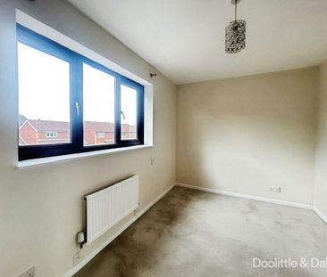 2 bedroom semi-detached house to rent - Photo 2