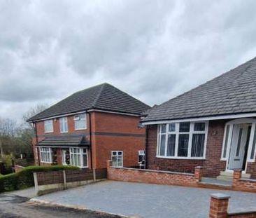 3 bedroom property to rent in Oldham - Photo 1