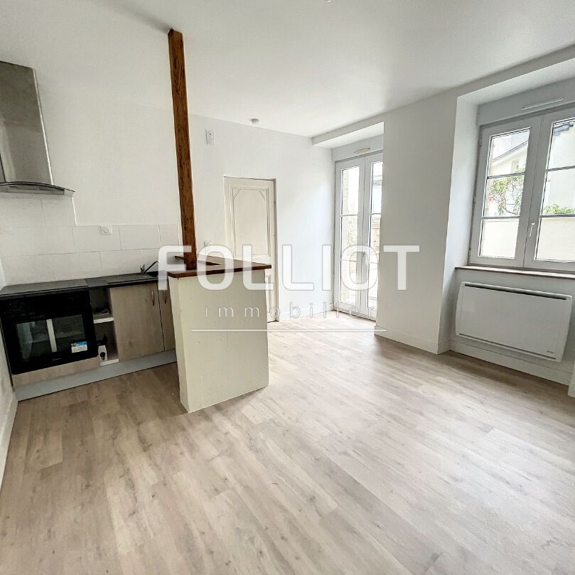 LOCATION d'un appartement F2 (35 m²) à DUCEY LES CHERIS - Photo 1