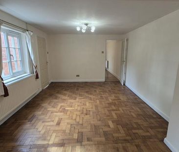 4 bedroom detached house to rent - Photo 3