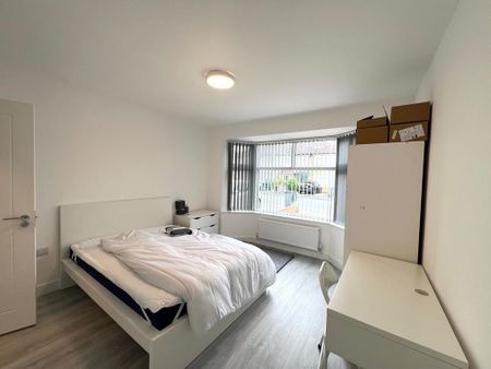5 bedroom terraced house to rent - Photo 3