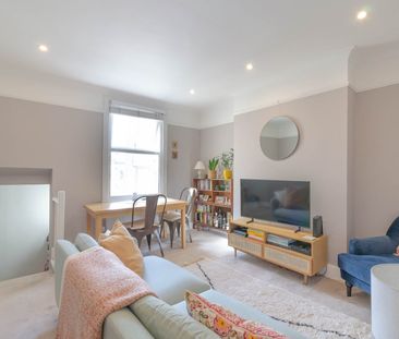 2 Bed Flat, East Dulwich Road, SE22 - Photo 1