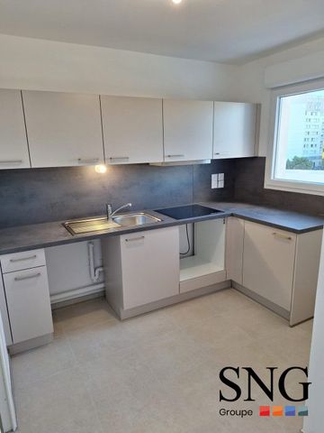 T4 AVEC LOGGIA + PARKINGS - Photo 3