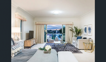 Executive Family Living in Prestigious Eight Mile Plains - Photo 4