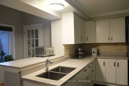 For Lease - 360 Stanfield Drive, Oakville, Ontario - Photo 5