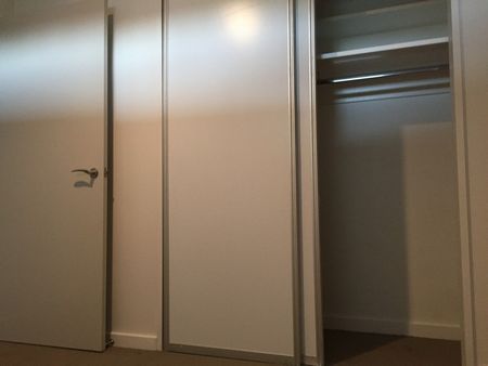 16/126 Nursery Road, Phillipstown - Photo 4