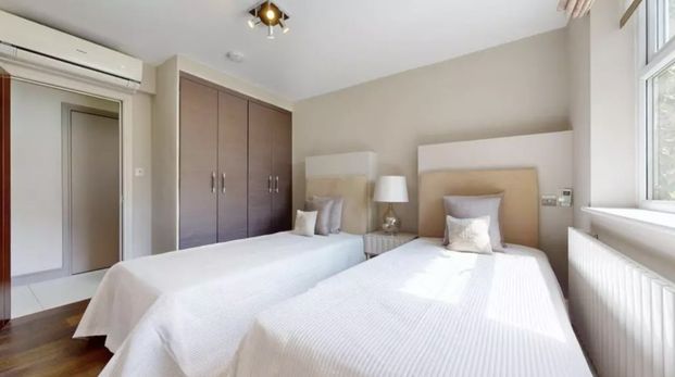 St. Johns Wood Park, London, NW8 6NJ - Photo 1